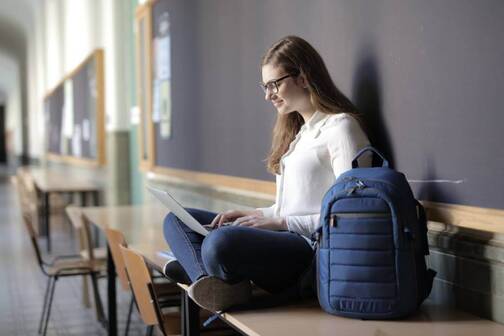 Warum MacBook Pro besser ist für die Schule als MacBook Air.