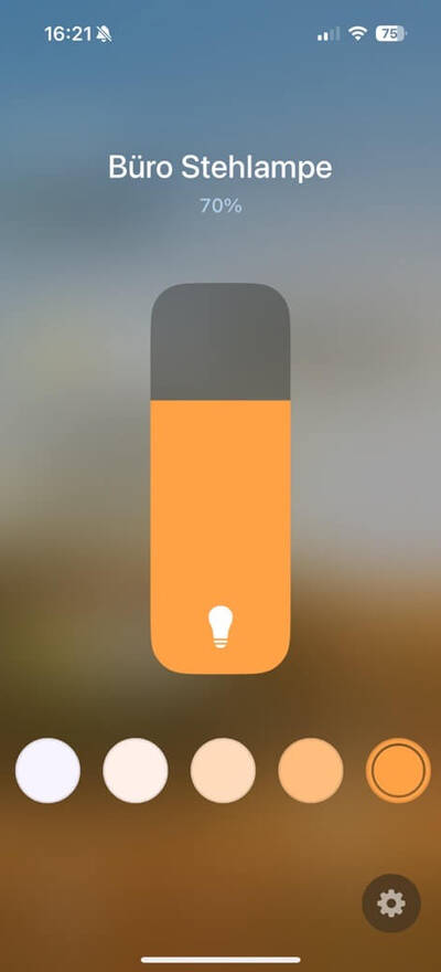Screenshot von Home App mit smarter Büroleuchte