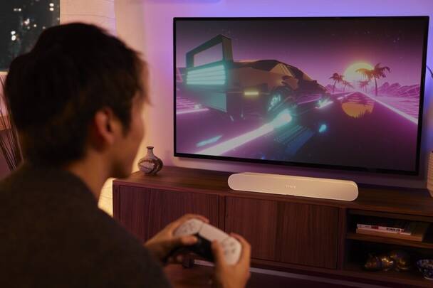 Soundbar Sonos Ray eignet sich fürs Gaming (Foto: Sonos) Sonos Ray Soundbar beim Gaming im Einsatz