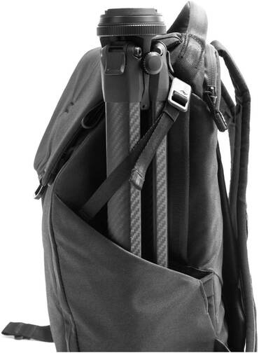 Peak-Design-Everyday-Backpack-20L-v2-Schwarz-08.jpg Peak-Design-Everyday-Backpack-20L-v2-Schwarz-08.jpg