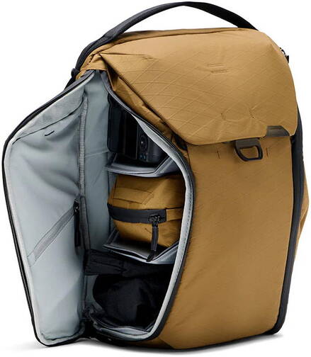Peak-Design-Everyday-Backpack-20L-v2-Coyote-02.jpg Peak-Design-Everyday-Backpack-20L-v2-Coyote-02.jpg