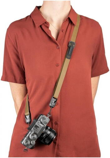Peak-Design-Leash-Coyote-02.jpg Peak-Design-Leash-Coyote-02.jpg