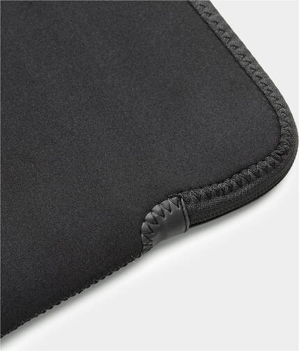 Trunk-Neopren-Sleeve-MB-Pro-14-M4-2024-Schwarz-04.jpg