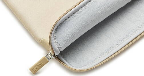 Trunk-Neopren-Sleeve-MB-Air-13-M4-2025-Gold-02.jpg