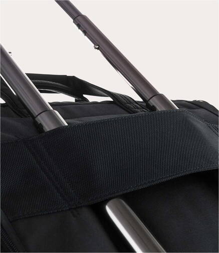 TUCANO-Stilo-Tasche-MB-Pro-16-2-M4-Pro-2024-Schwarz-04.jpg