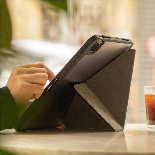 Native-Union-Active-Case-Pencil-iPad-Air-11-2025-Sandstein-06.jpg